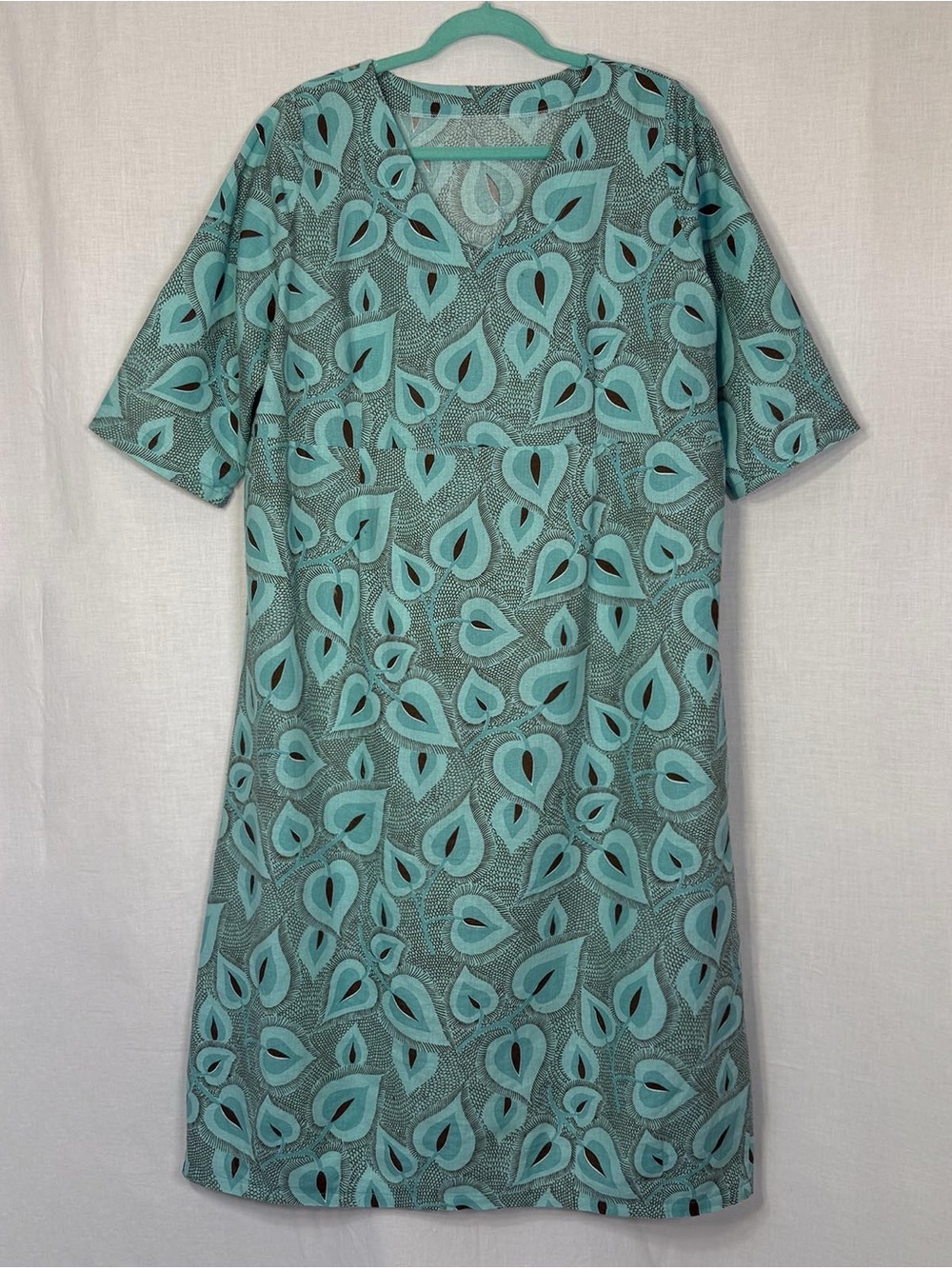 Women's Teal Patterned V-Neck Dress